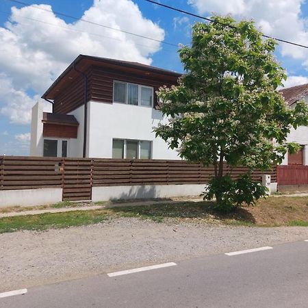 Vila Onix Sacueni Luaran gambar
